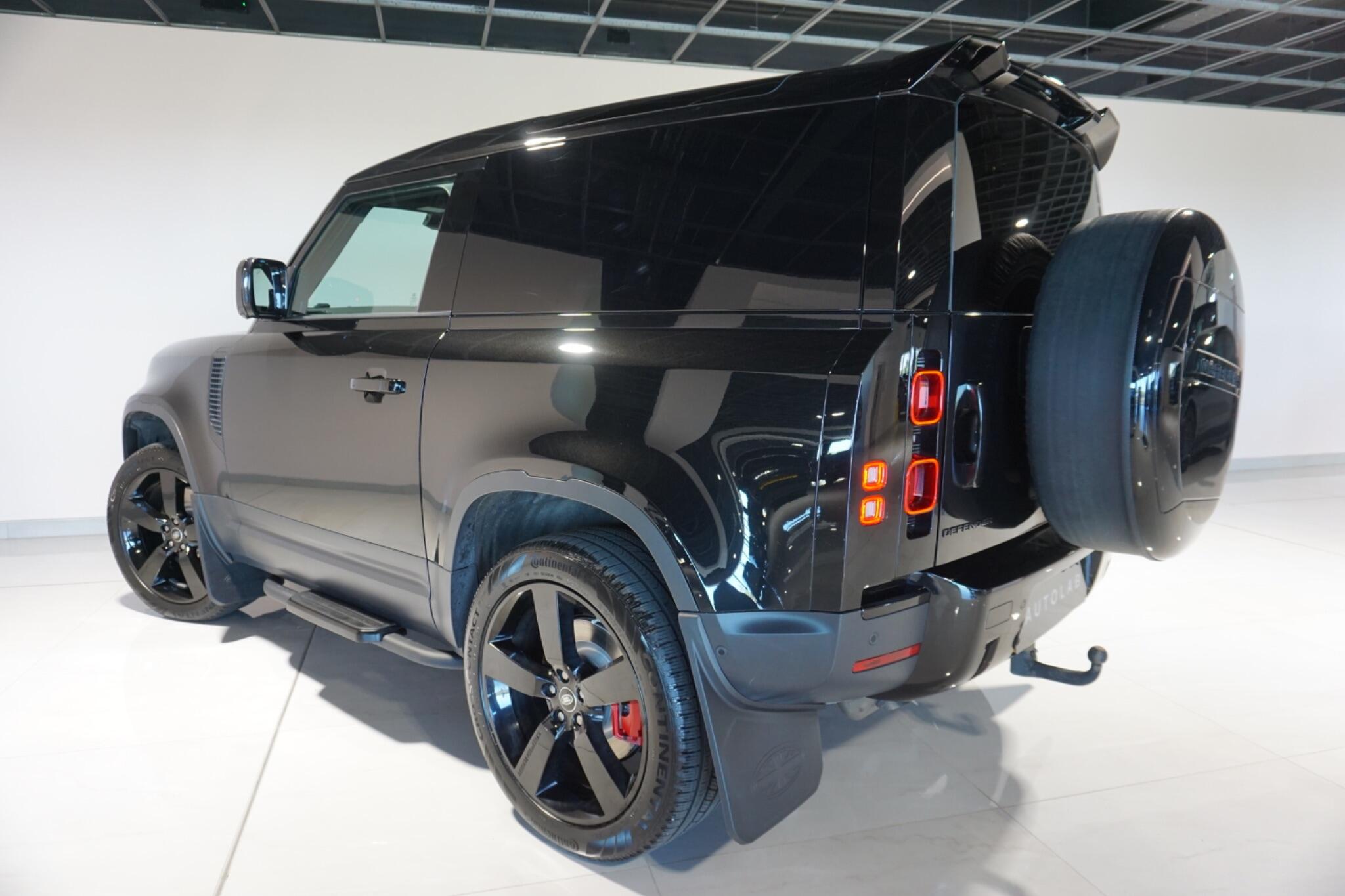 Land Rover Defender 90 3.0 D250 MHEV SE Hard Top SUV 3dr Diesel Auto 4WD SWB Euro 6 (s/s) (250 ps)